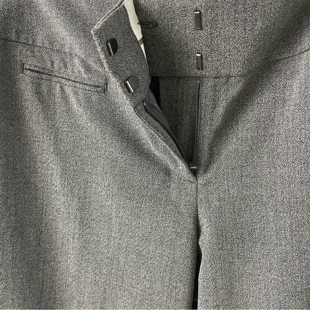 Ann Taylor Loft Marisa Cropped Pant - Size 6